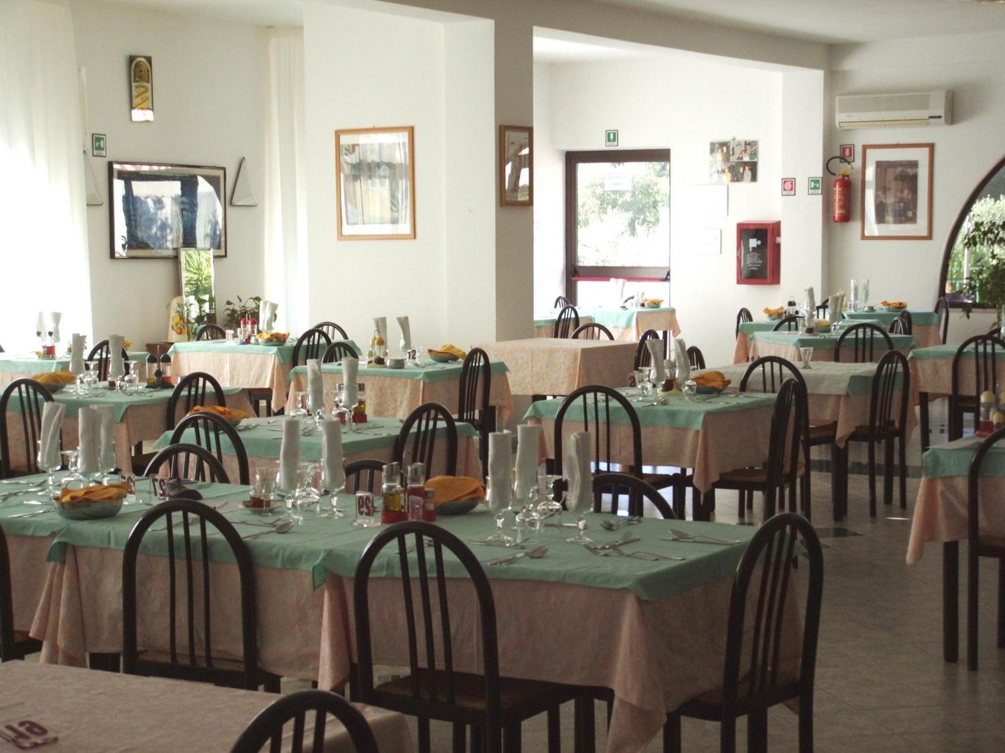 Hotel Piccolo Paradiso Peschici Εξωτερικό φωτογραφία